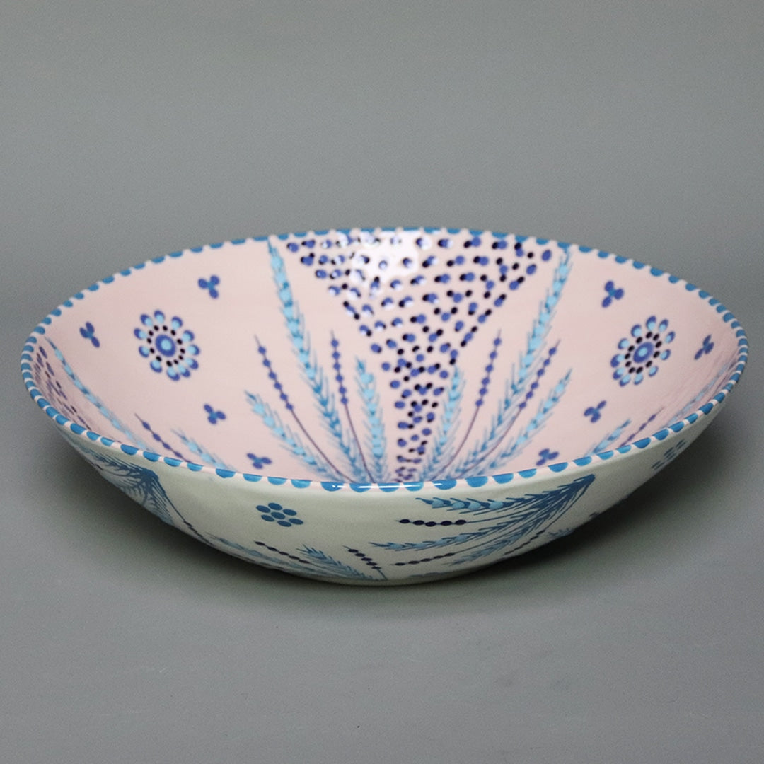 Sculpted Salad Bowls